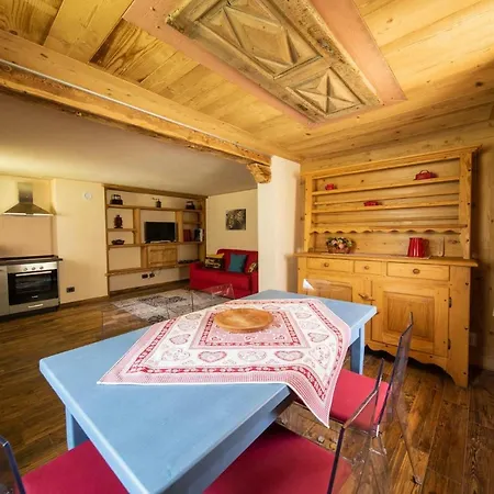 Casa Vacanze Petit Haury - Alloggi Ad Uso Turistico Vda Arvier N 0039 E N 0040 - Exterior photo